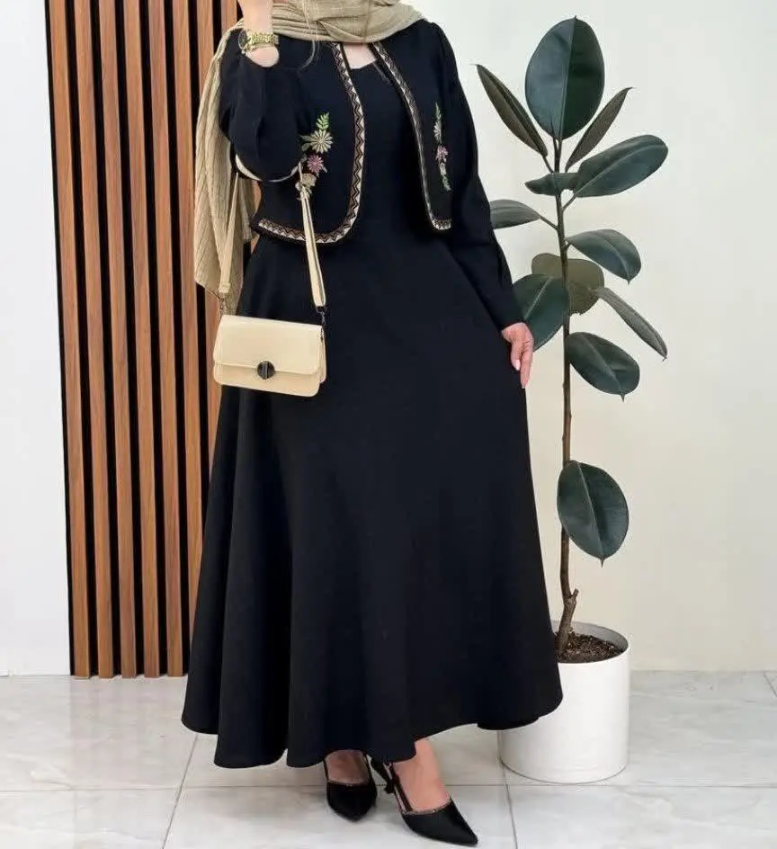 نام: کت و سارافون گلدوزی
