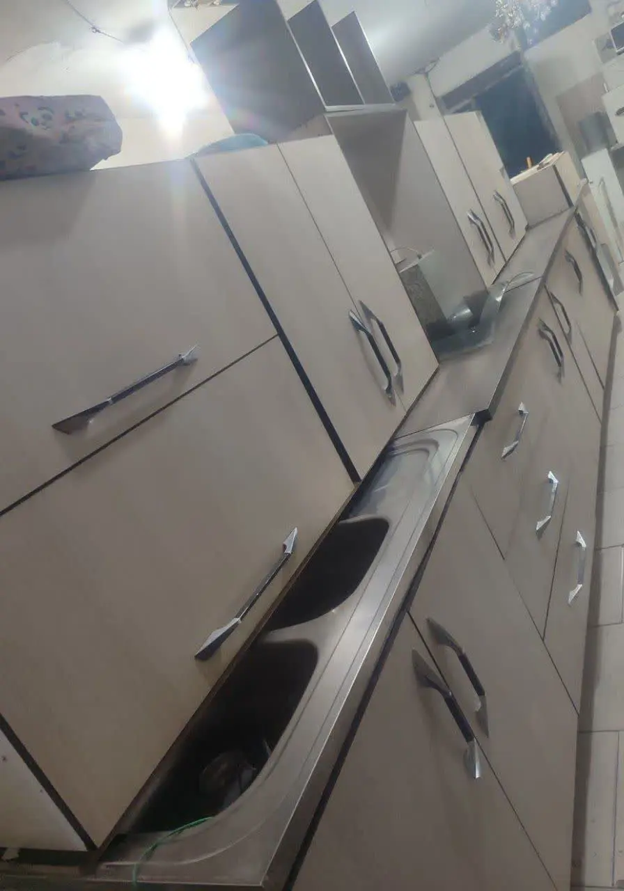 ۱۲ متر کاببنت تمام ام دی اف به متراژ ۶ متر زمینی ۶ متر دیواری به همراه 
