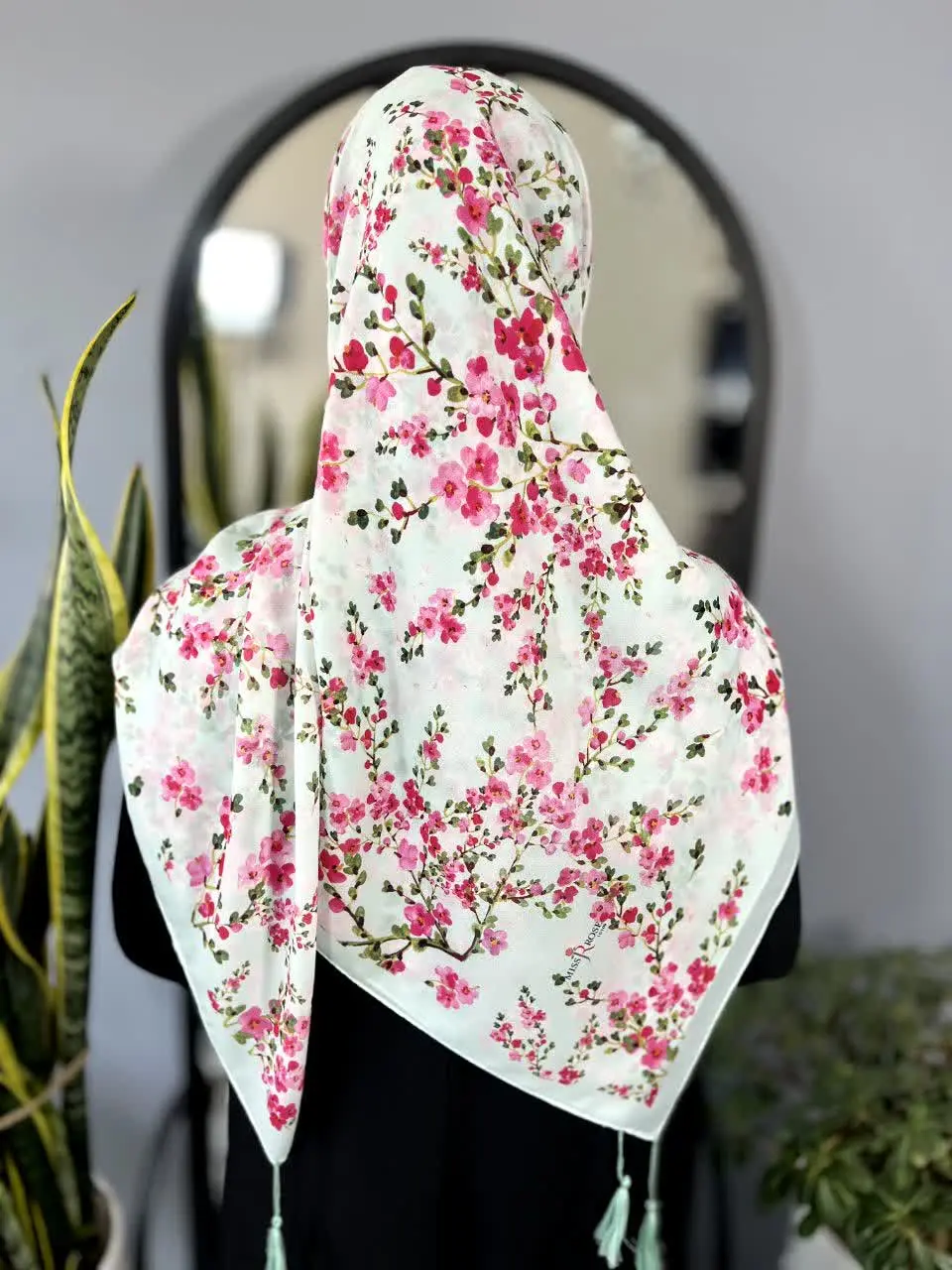 🧕 روسری کرپ نخ
