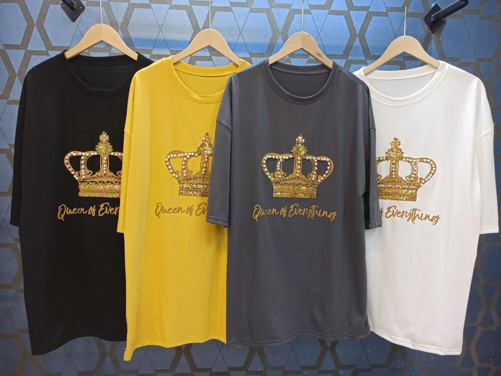 تیشرت لانگ لش طرح برجسته کار شده وارداتی 
