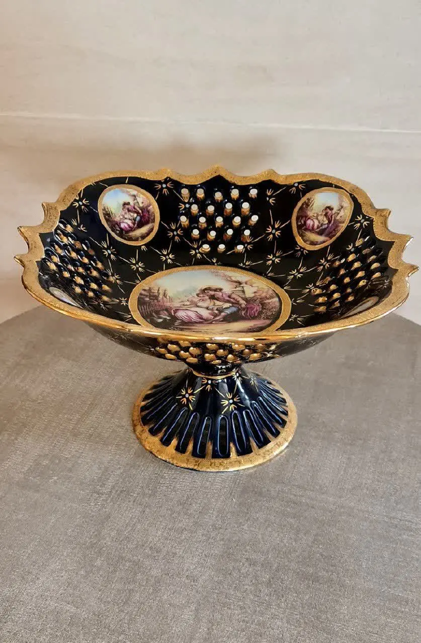 میوه خوری سورمه ای👌
