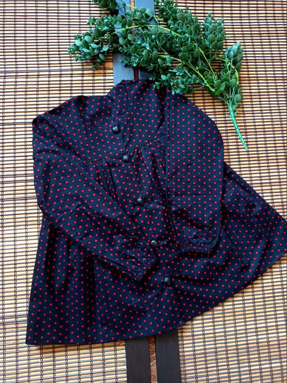 ☘شومیز مشکی خالخالی 
