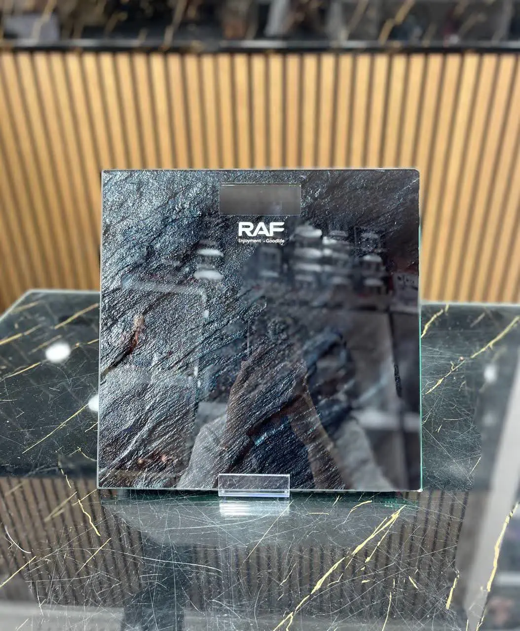 مدلR.۱۰۰۰۰,کیفیت عالی 
