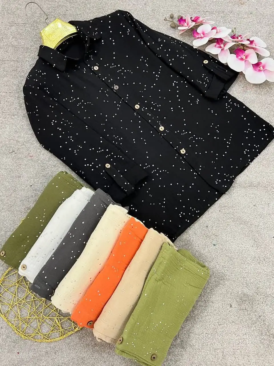 نام: مانتو نگینی مهرانه
