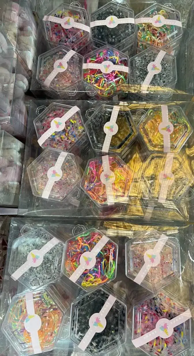 🍀چلگیس رنگی قوطی فانتزی جدید فروش بصورتی جین ١٢ عددی 
