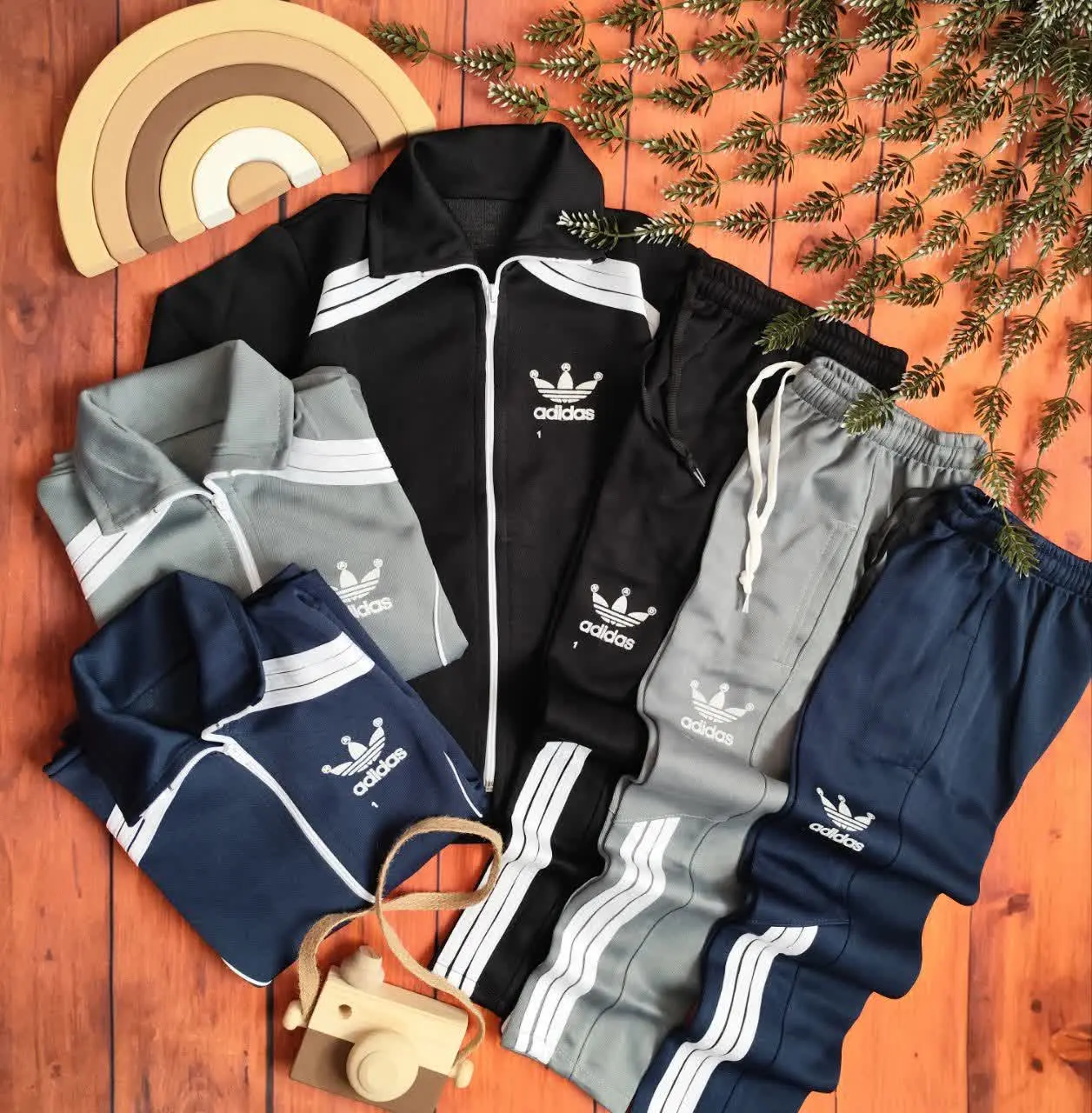 😍ست سویشرت وشلوار ورزشی آدی...