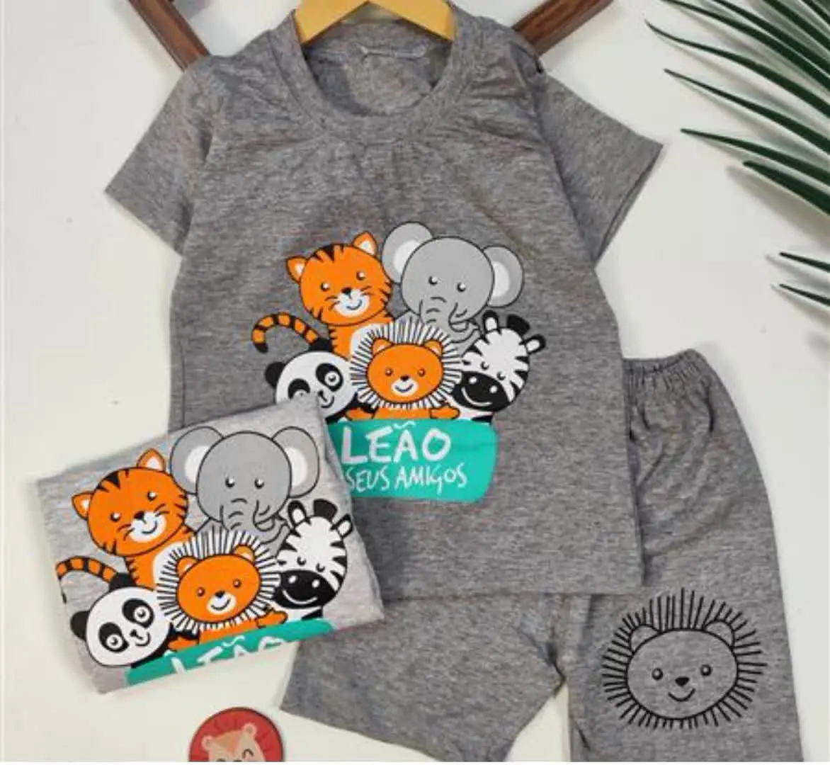 تیشرت شلوارک leao
