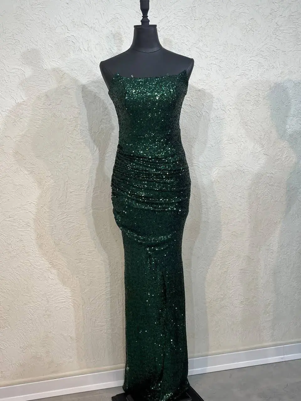 مشکی نقره ایی سبز کرم