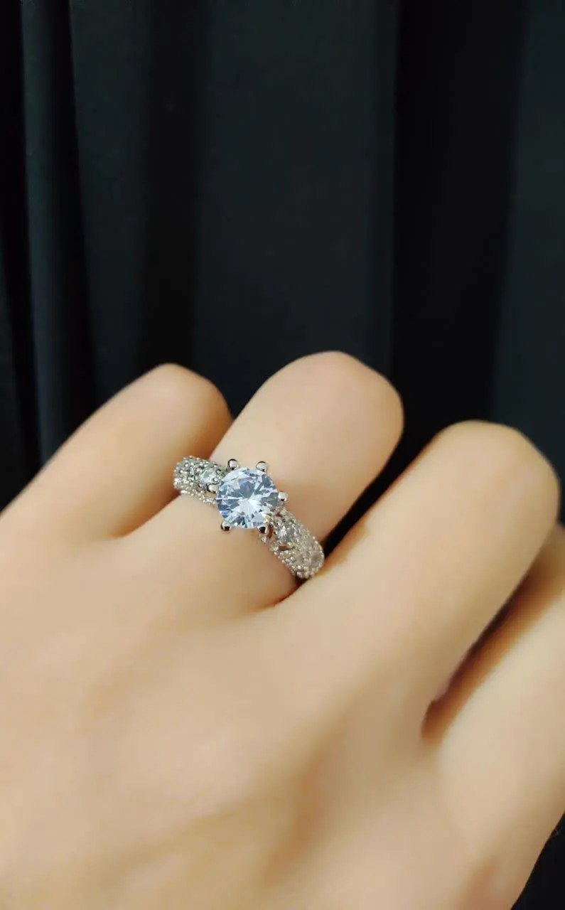 نمای توی دست رو ببین😍😍
