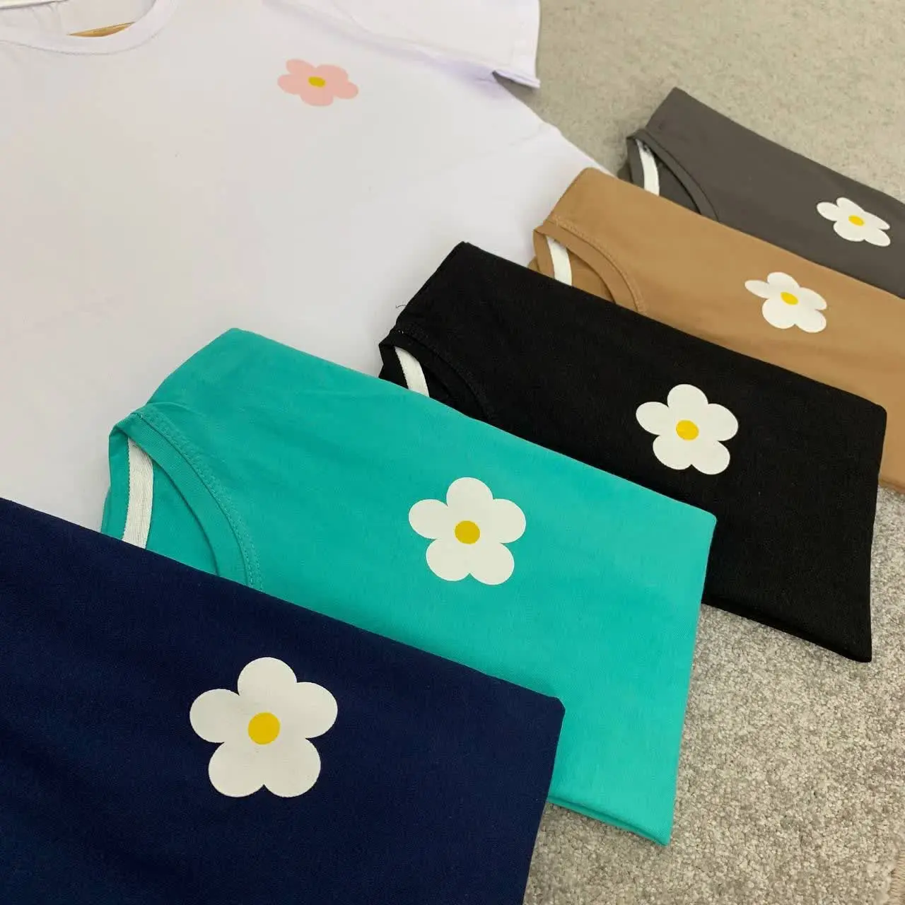 نام: تیشرت گل
