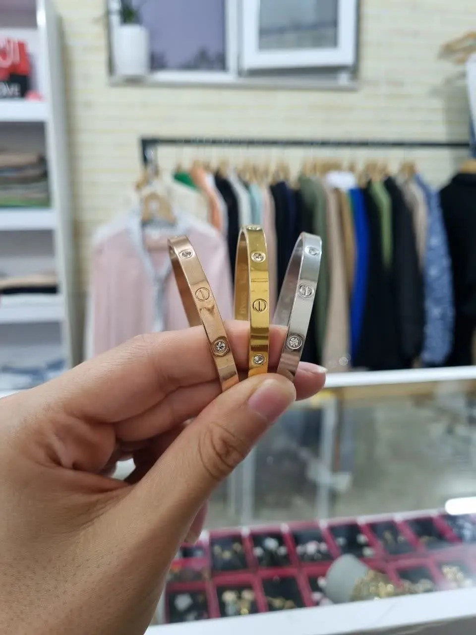 دستبند آیینه‌ای کارتیر 
