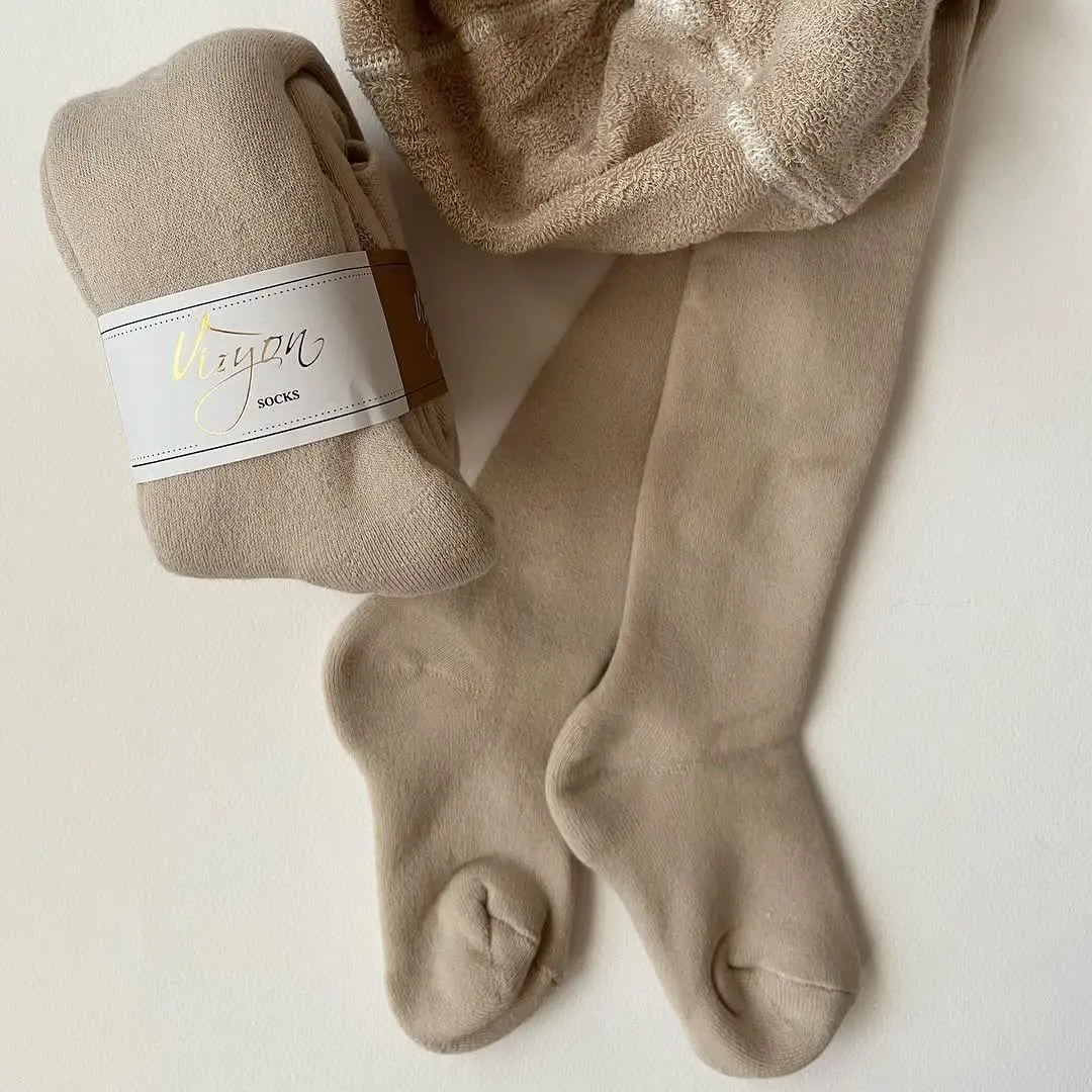 سه رنگ سفید و مشکی و کرم