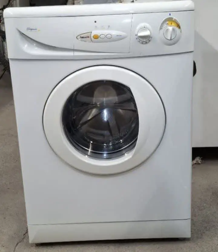 لباسشویی ابسال ۶ کیلویی سالم 
