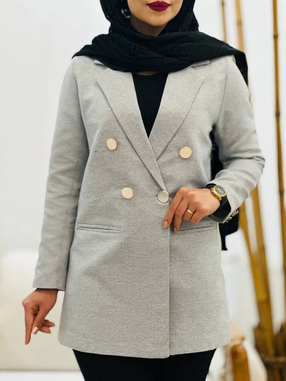 کت دکمه طلایی