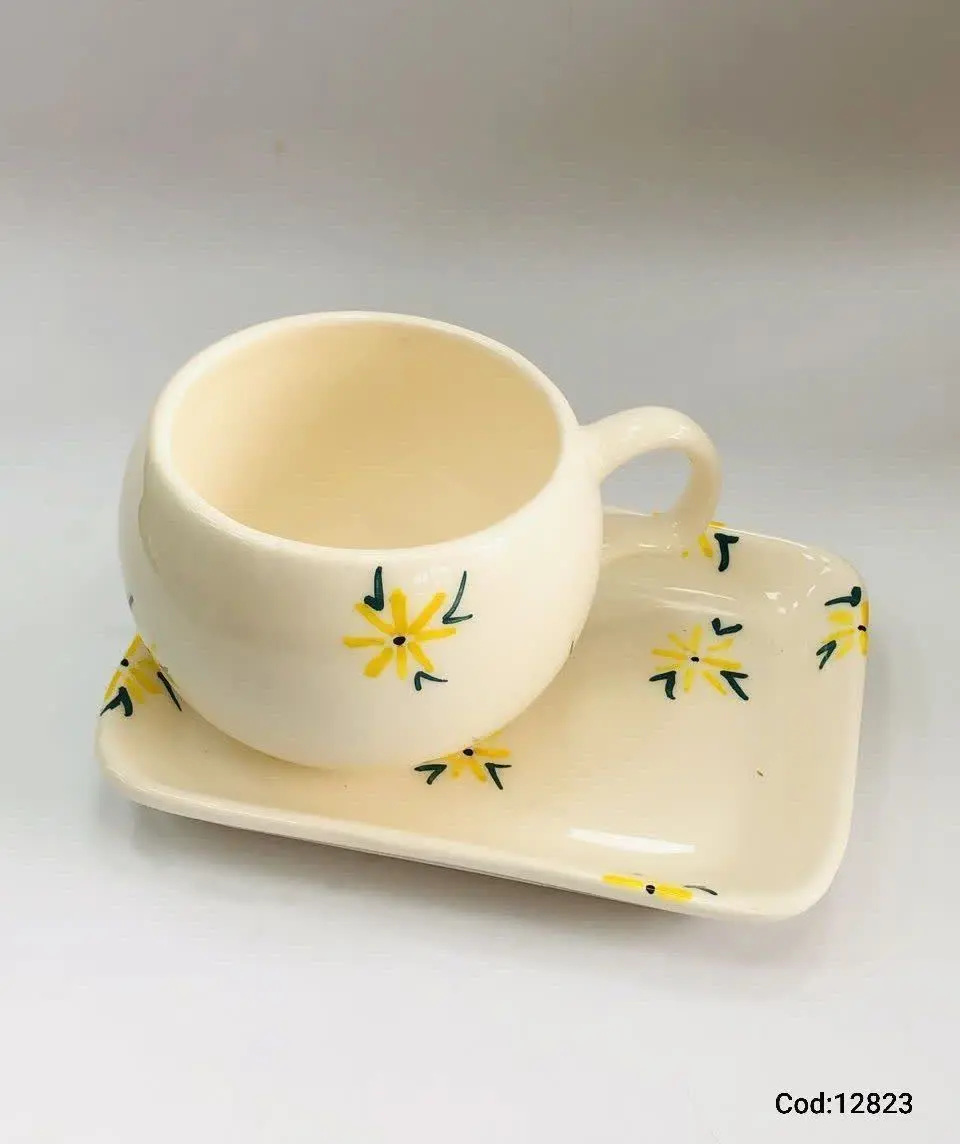 فنجان و بشقاب طرح آفتابگردان
