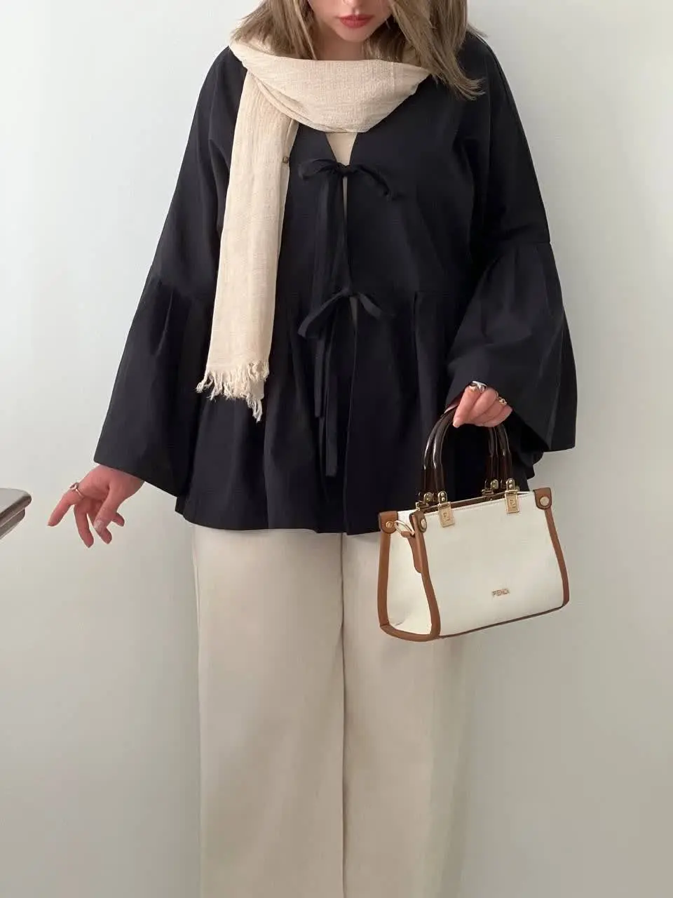 ست دو تیکه به صورت تک هم قابل سفارش هستن😍ترندترین مدل این روزا که به شدت جذابه و نگاها بهتون خیره میمونه.. هم خنکه هم راحت هم با بهترین پارچه براتون تولیدش کردیم که نه پرز میشه نه آب میره 👌🏻