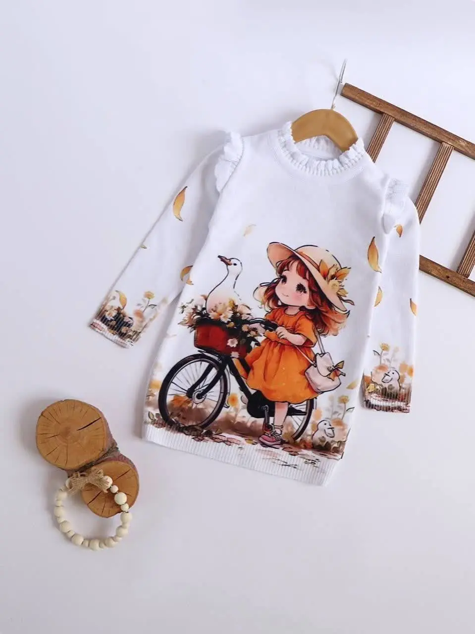 تونیک بافت دختر دوچرخه سوار...