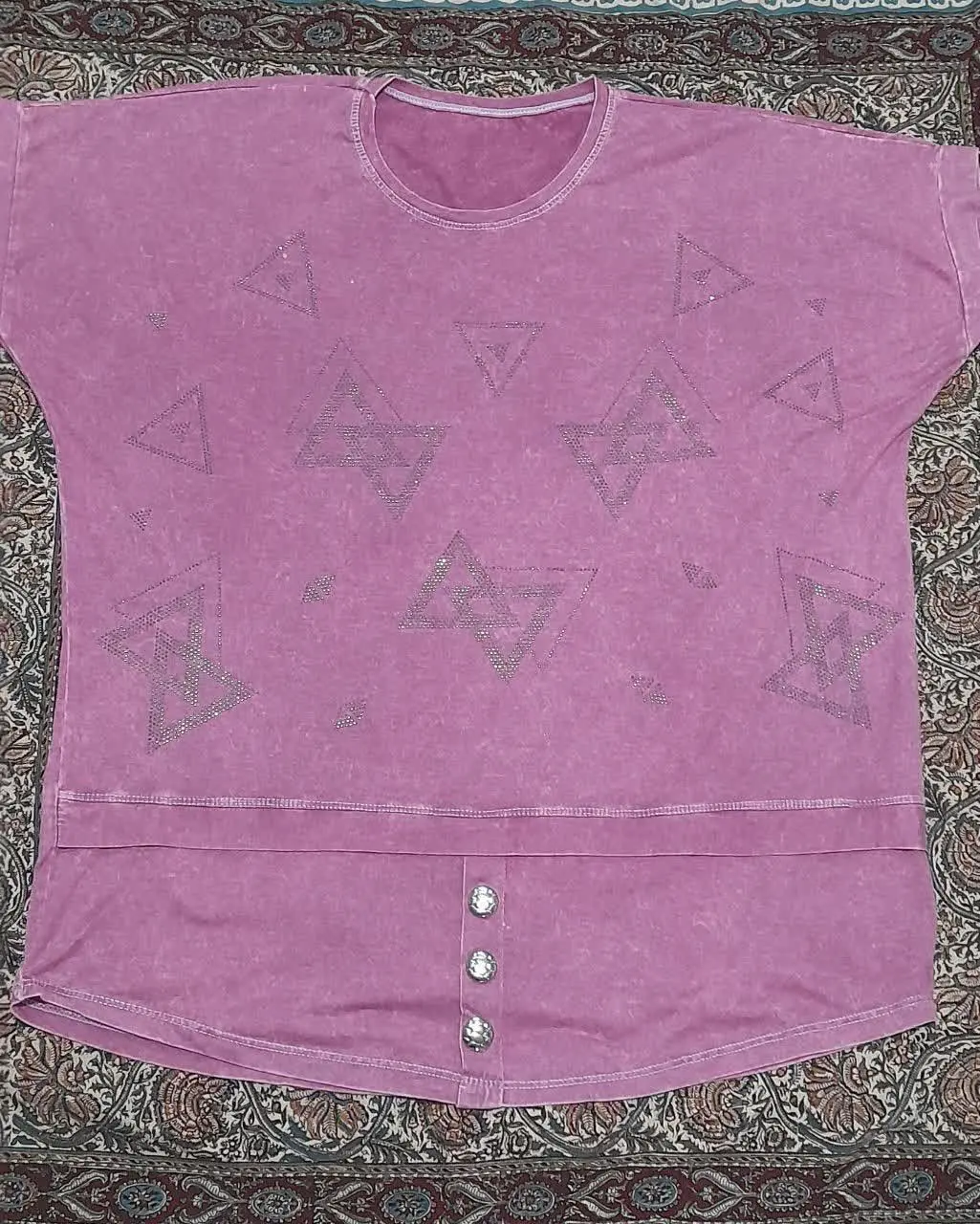 تی شرت نیمه آستین 
