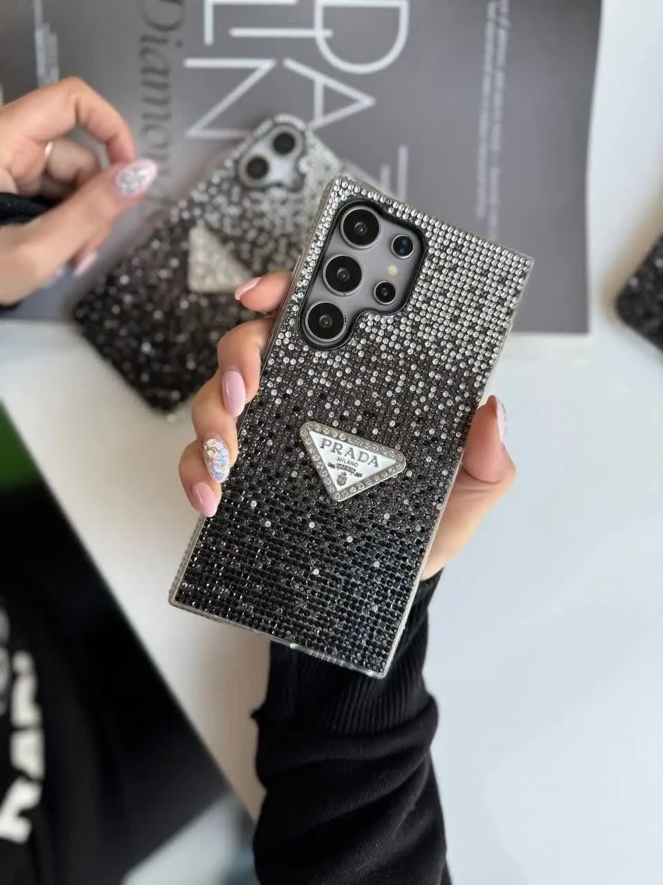 📱مدل قاب: قاب دیاموند پرادا الماسی مخصوص انواع #سامسونگ #آیفون 
