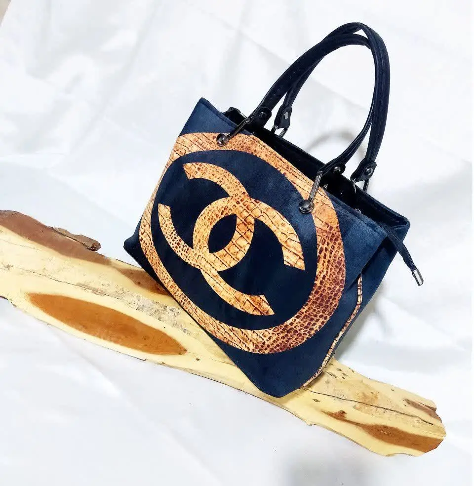 کیف دستی داریم برای باسلیقه‌ها 💁🏻‍♀️👜
