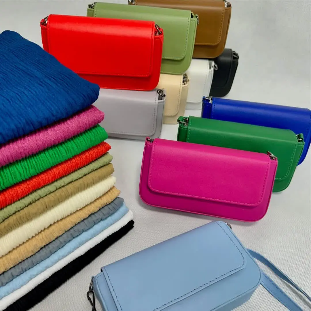 ست زدیم براتون با شال برشکا الان جاهای دیگه فقط شال تکشو بهت میدن دویست و خورده‌ای درصورتیکه ما ستشو تقدیمتون می‌کنیم ۲۵۶ت😍
