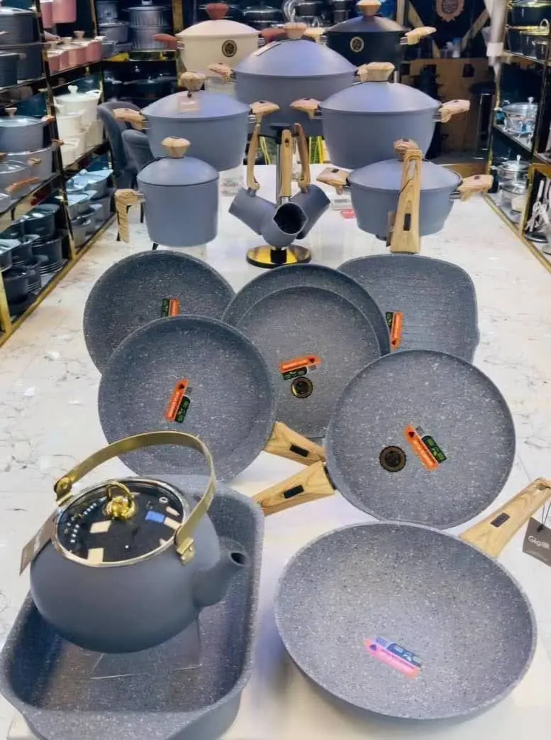 سوپر سرویس قابلمه Gigilli 
