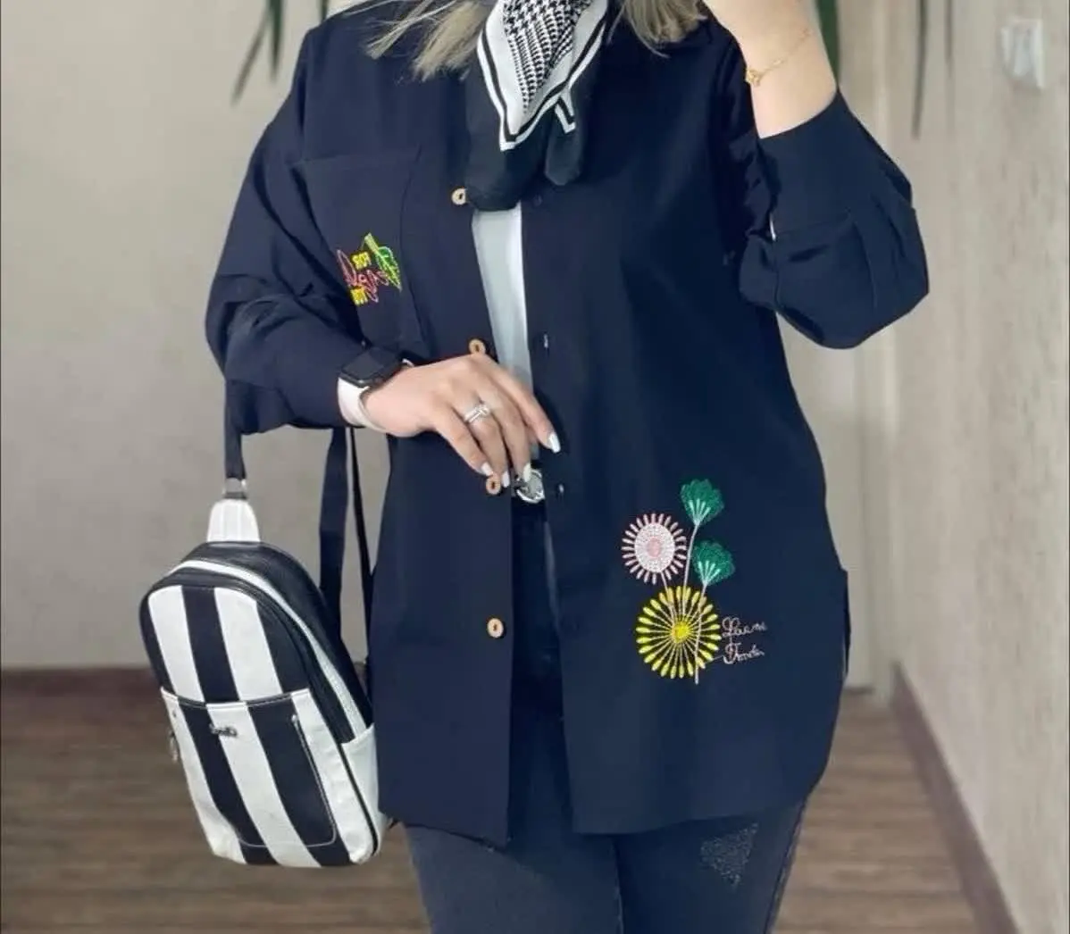 نام: مانتو قاصدک 
