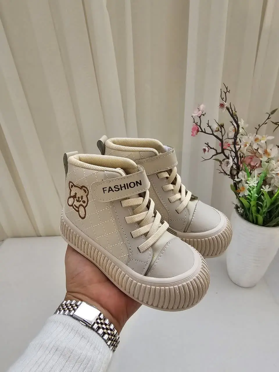 نیم بوت اسپرت
