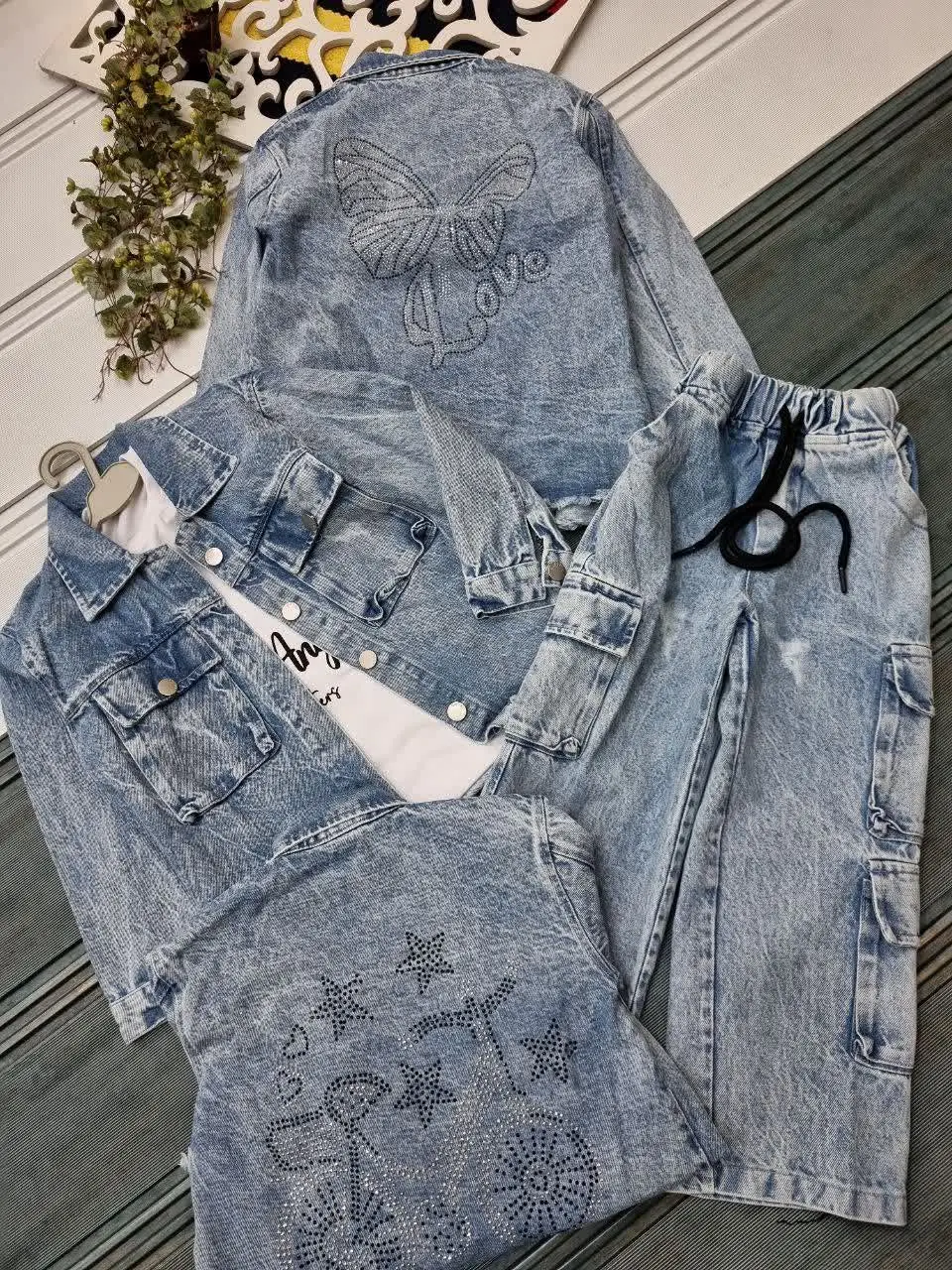 🇮🇷🧥🧶👗👚👔🎽👕👖💎
