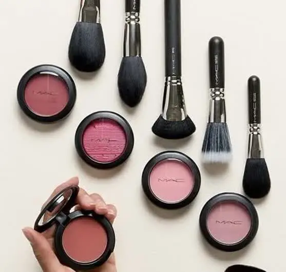  ▣⃢🌱دوست داری همه ازت بپرسن 
