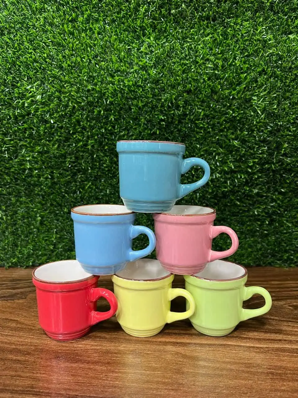 قهوه خوری رنگی ساده
