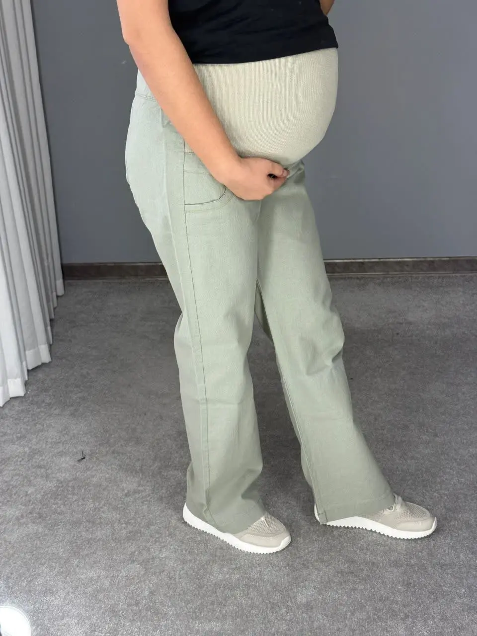 خنک‌ترین و راحت‌ترین شلوار بارداری پاستیلی
