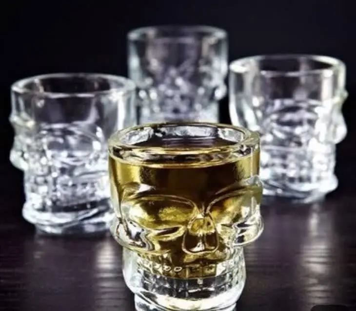 🔰شات اسکلت سفید کادویی
