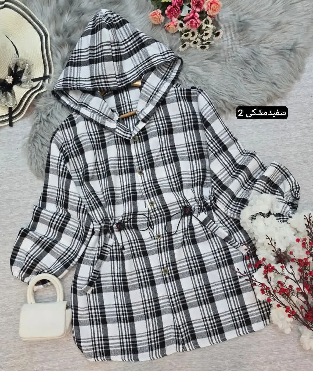 ☀️نام: مانتو پشمی برکه
