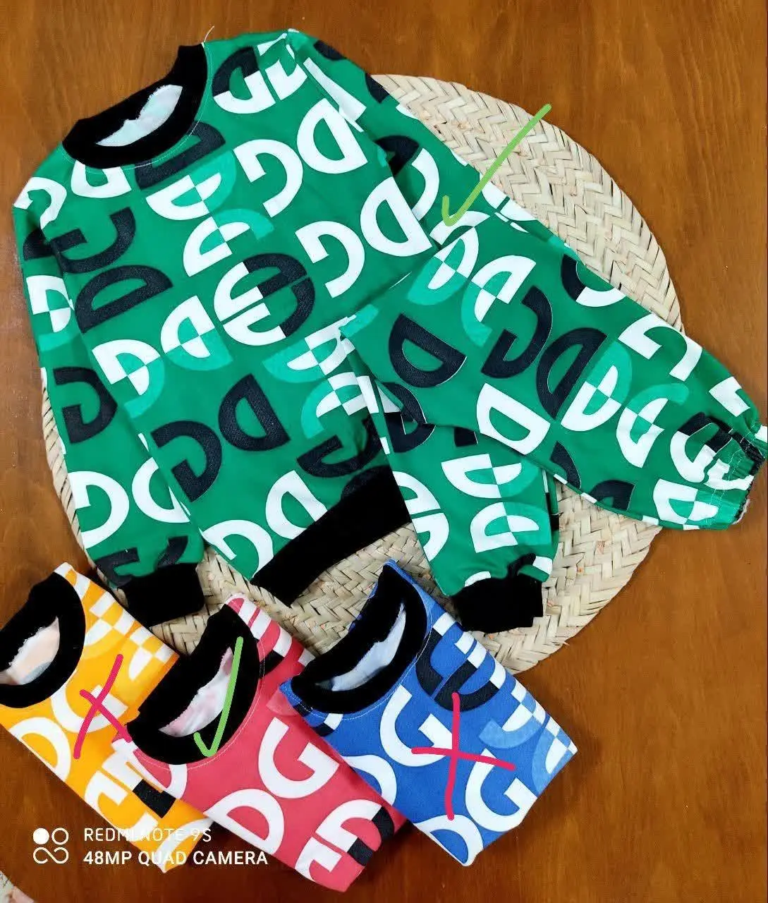 کد: ۱۳۷ بلوز شلوار پسرانه 
