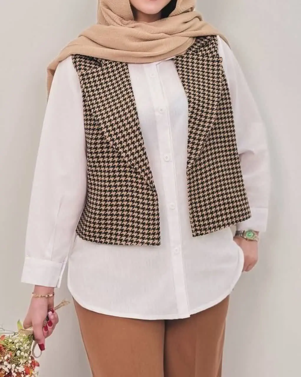 👚 نام: دوتیکه بهارک
