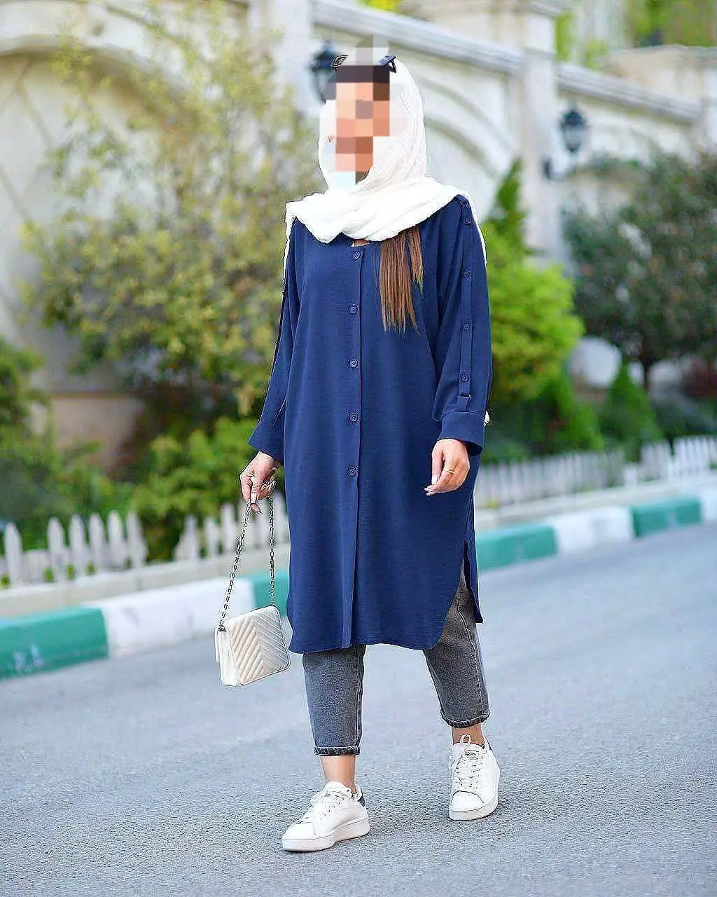 مانتو ابروبادی، ساده و شیک
