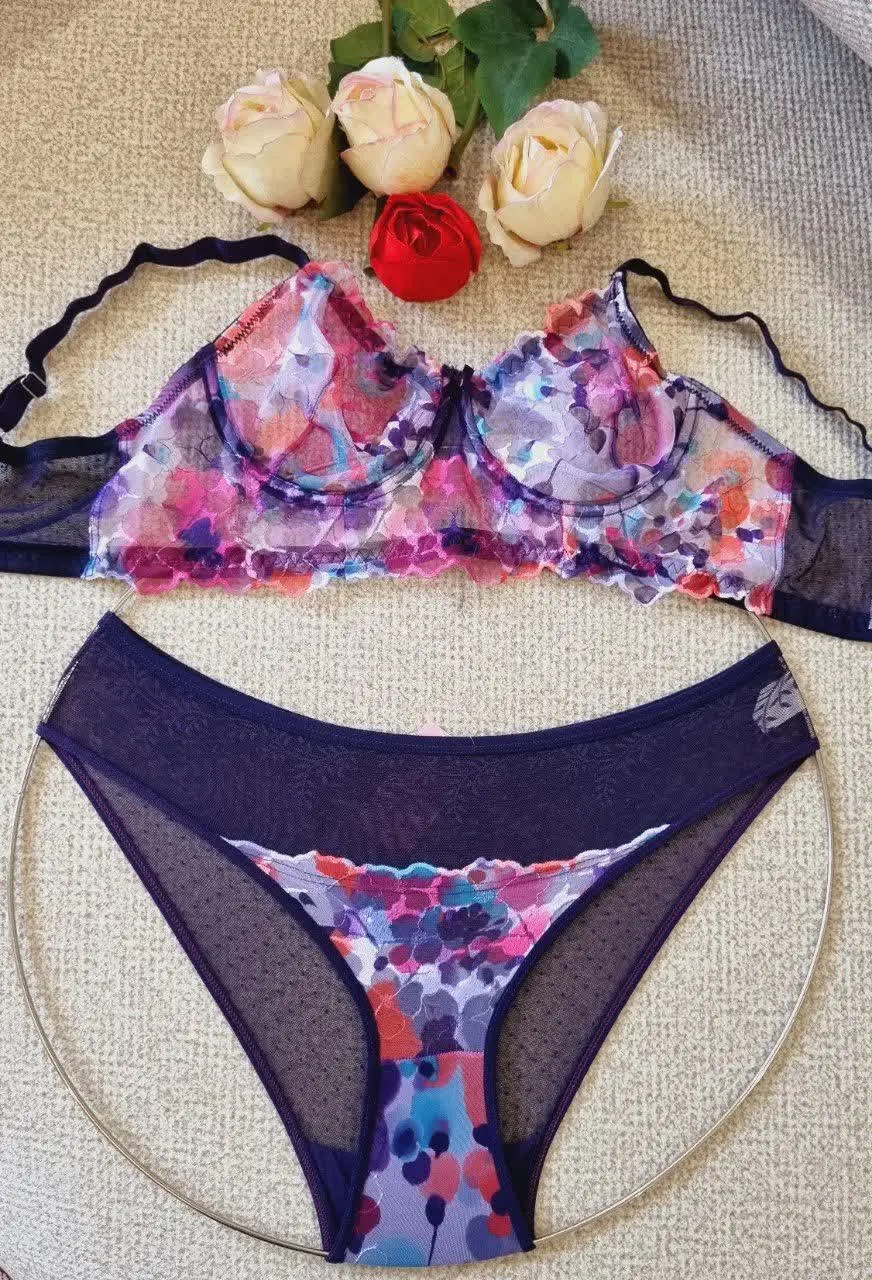 بنفش دلبر خاص کجا دیدی عاخه؟؟؟ 😍
