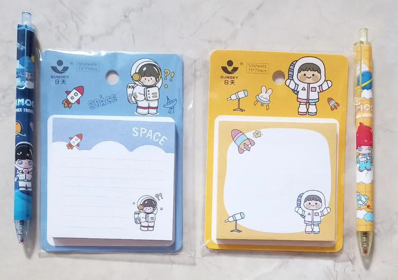 ست استیک نوت و خودکار فضانورد😍
