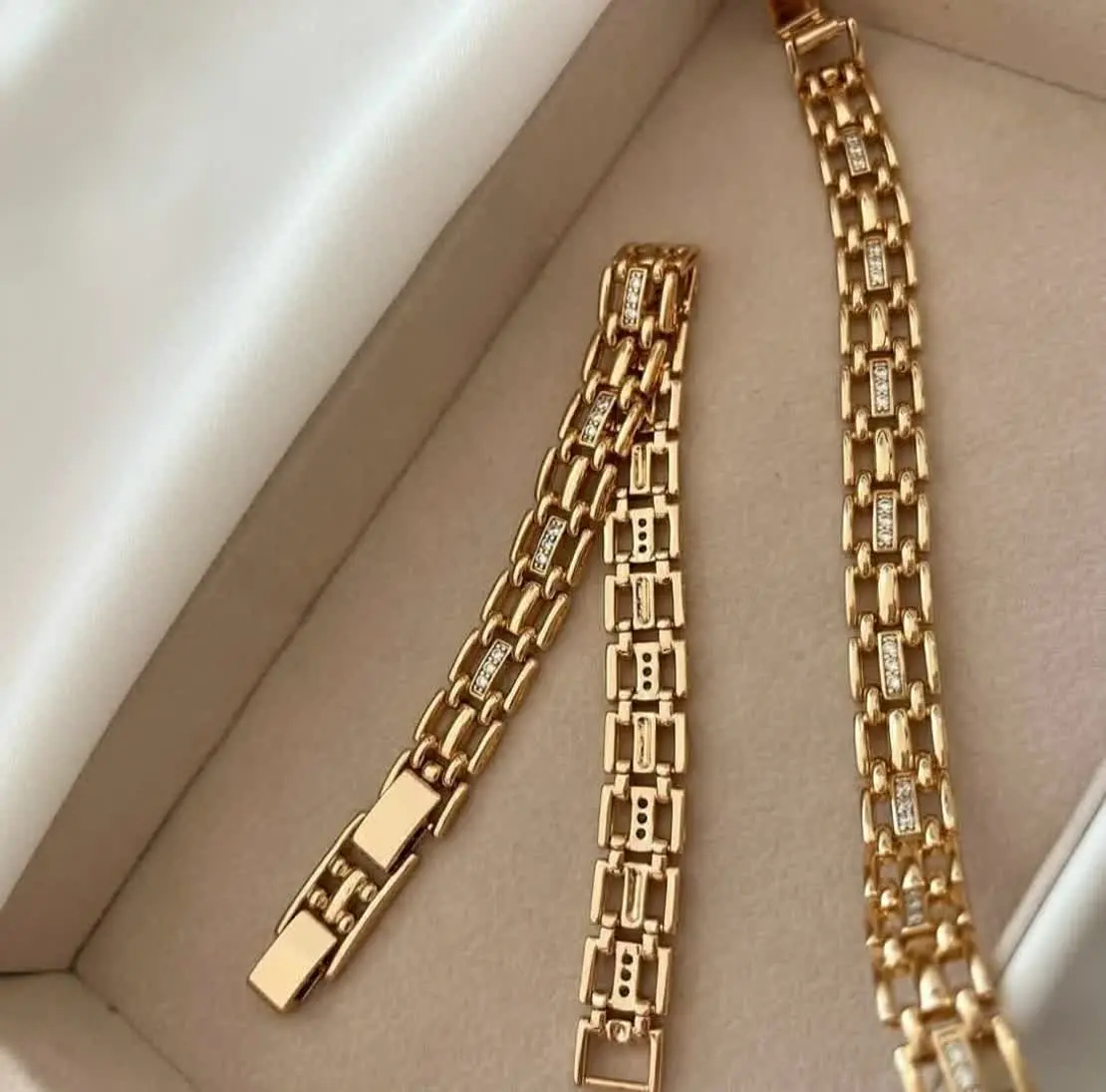 #دستبند ژوپینگ کد ۱۳۲۴
