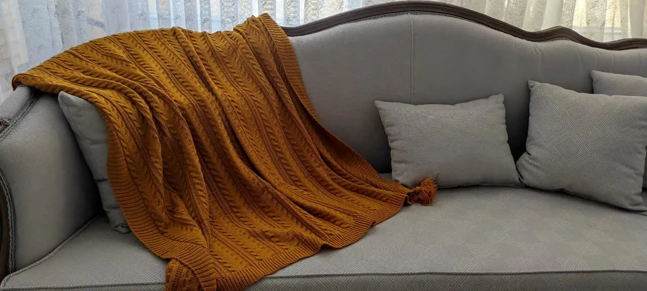 فقط یک عدد از این شال مبل