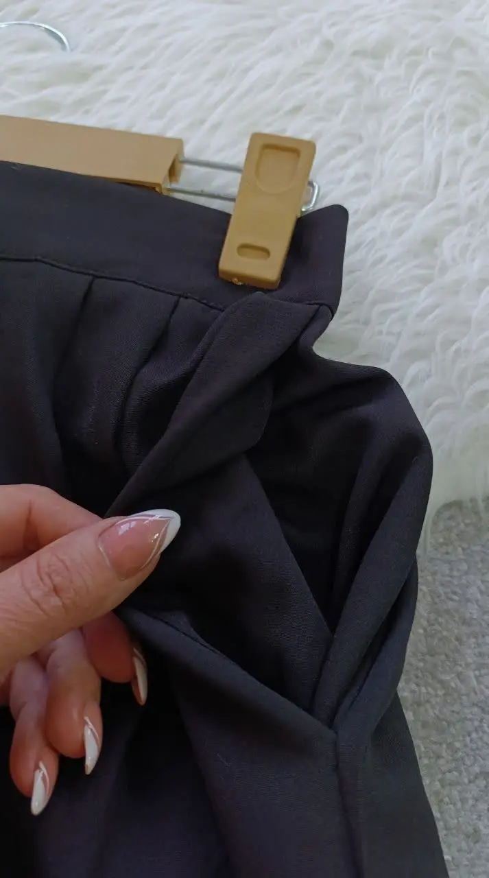 نام: شلوار خمره‌ای مازراتی ۱۴۶۸
