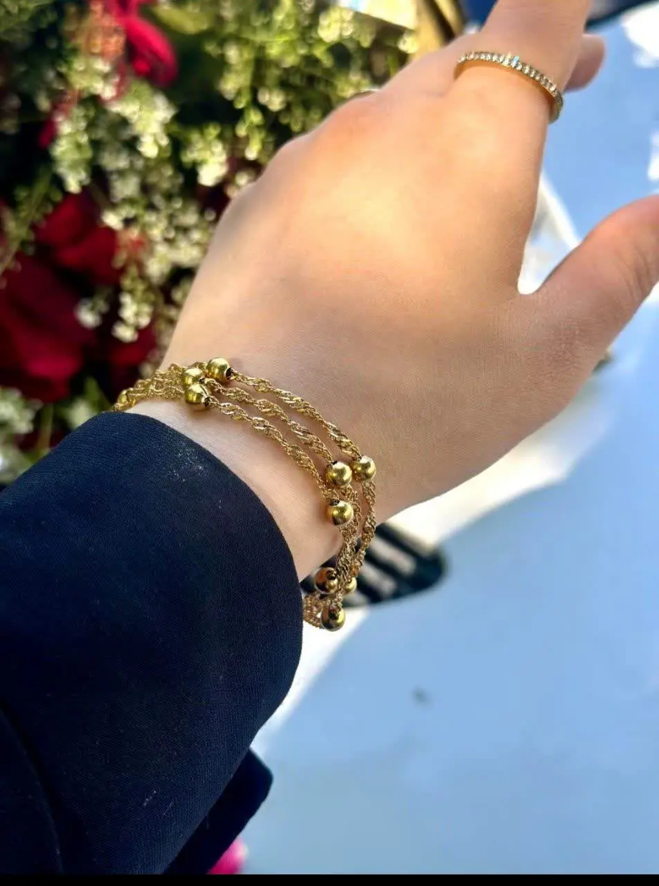 دستبند جدیدمون رو دیدی؟! 😍
