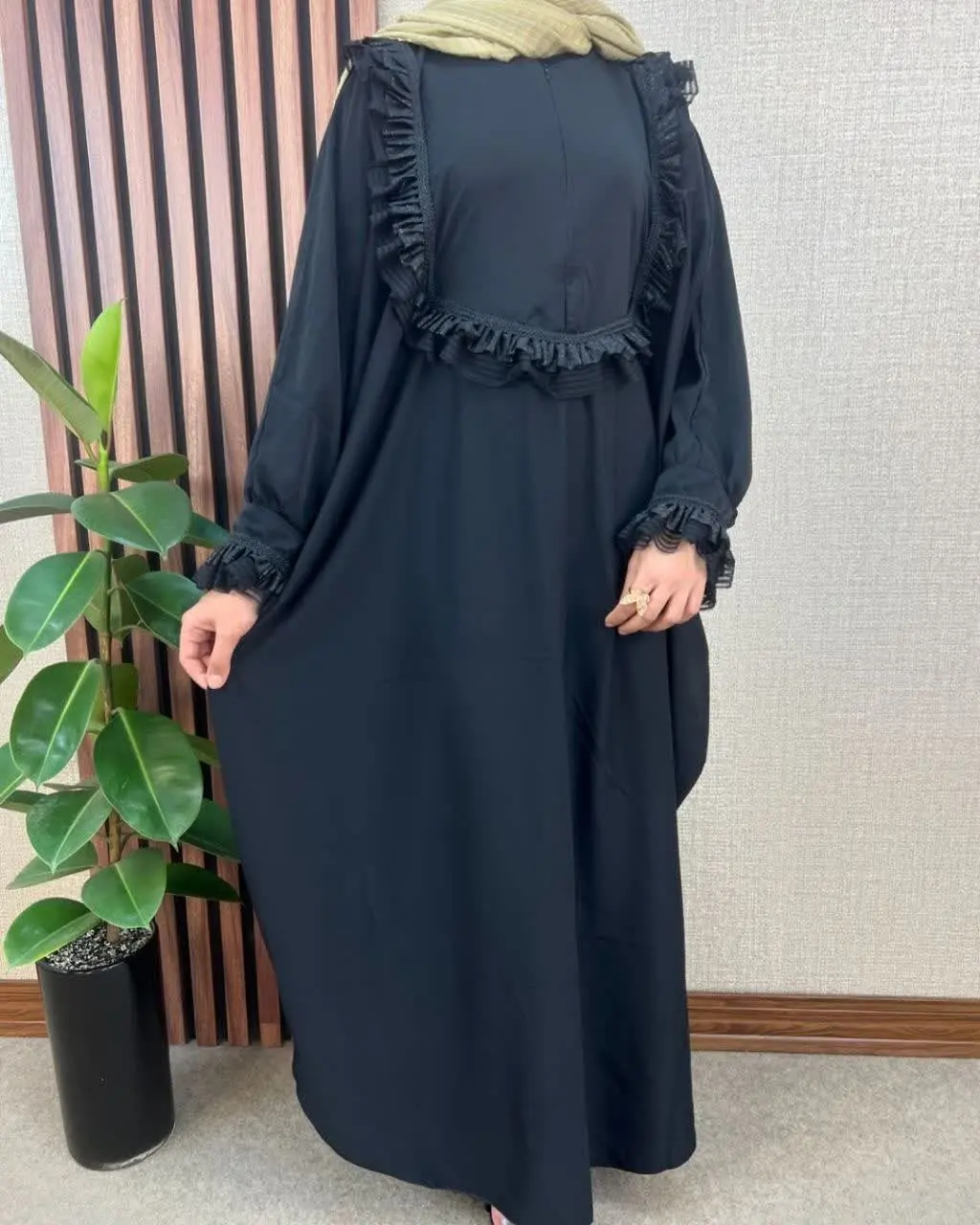 نام: عبایی جلو زیپ چین دار 
