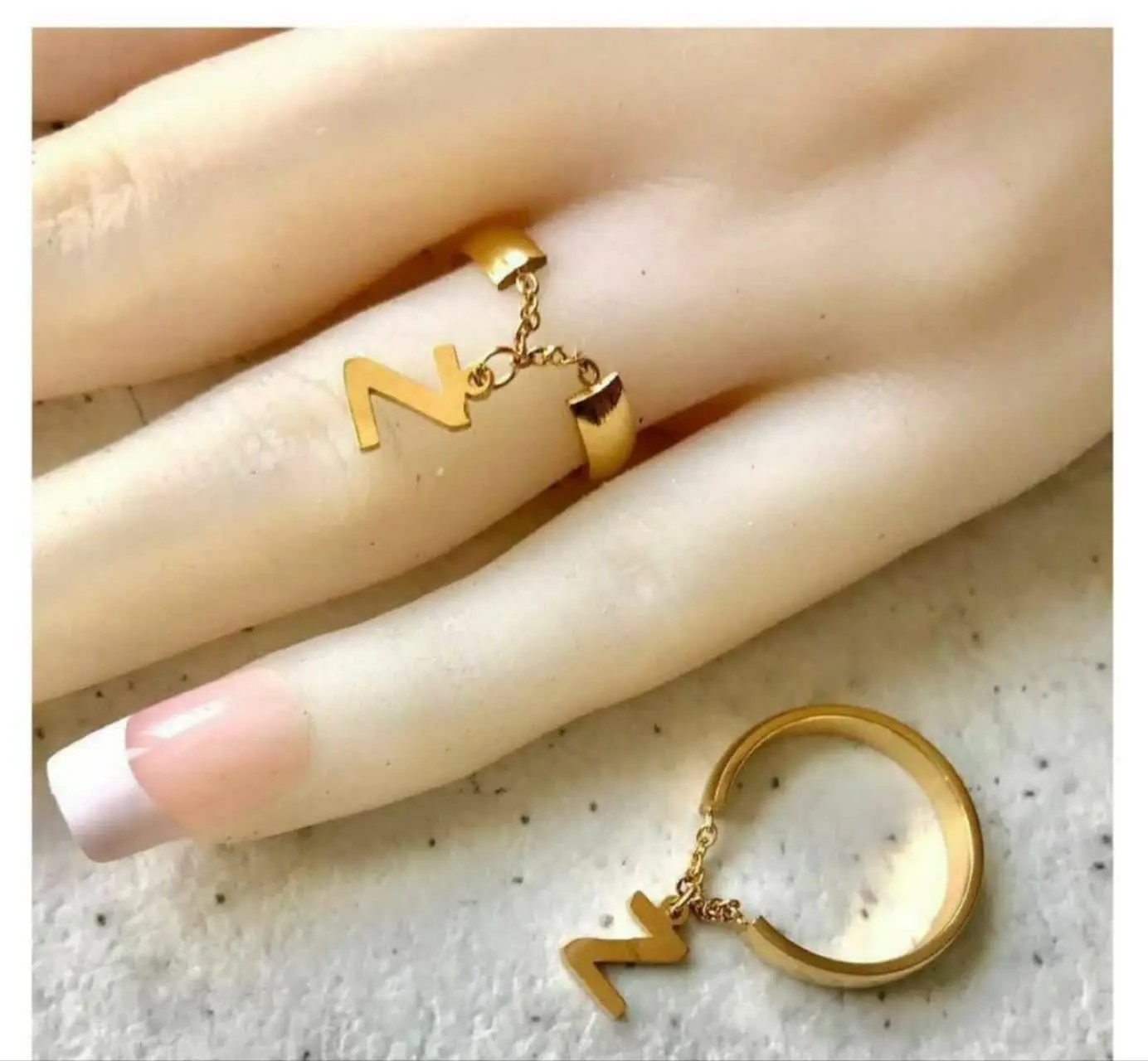 #انگشتر آویزدار حرف z مثل زهرا، زهره، زینب و …. 😍❤️
