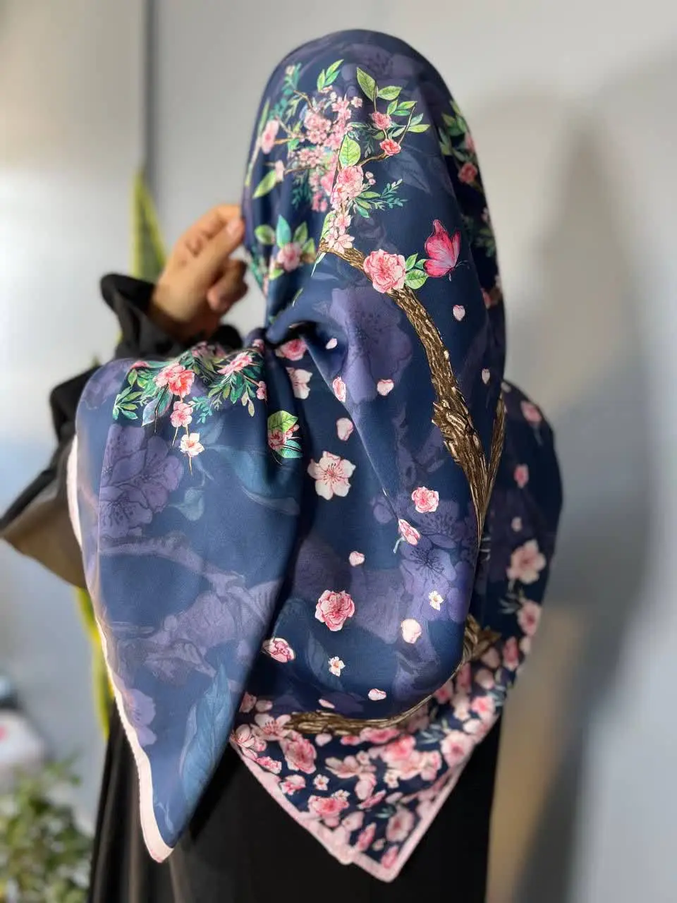 طرح زیبای شکوفه🌸 و درخت🌴
