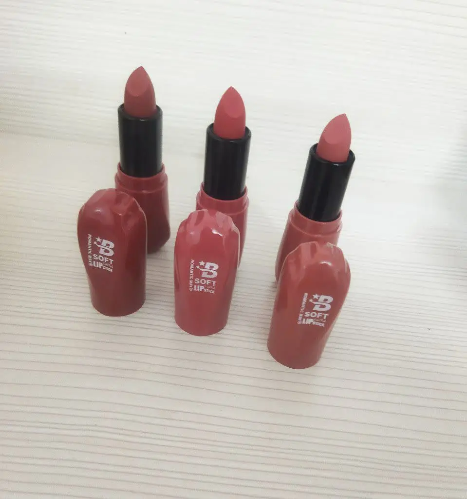 رژ لب جامد 👌🏻
