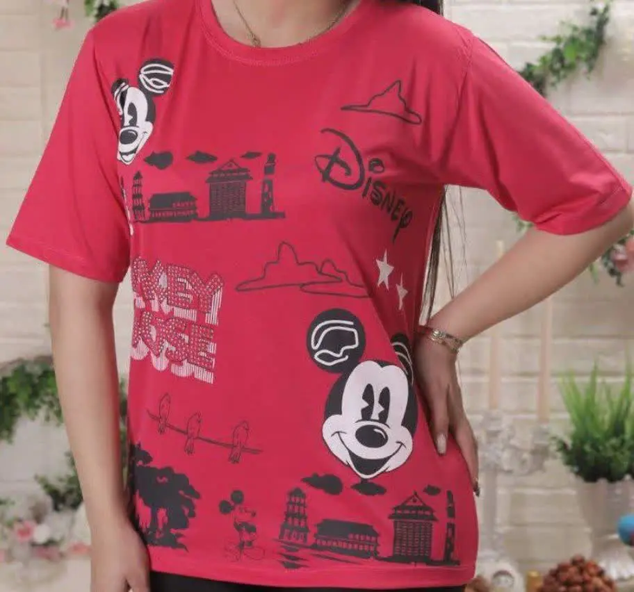 فقط رنگ بنفش هستش. 
