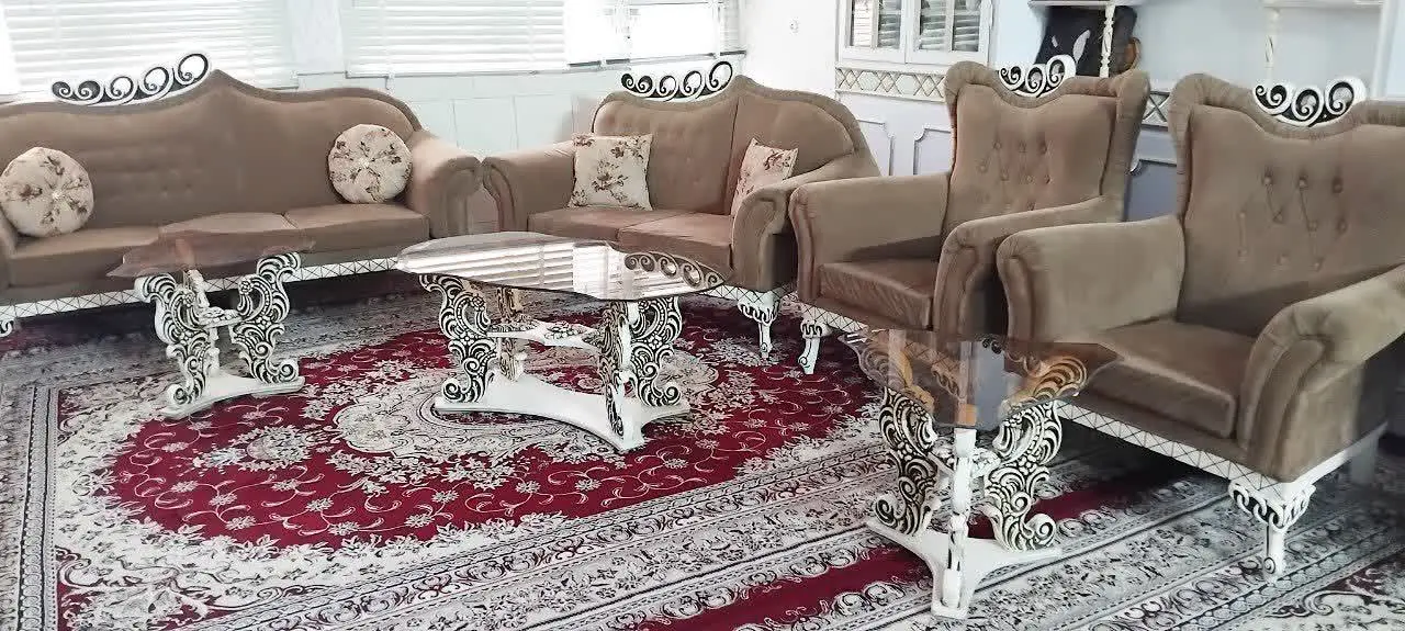 مبلمان ۷ نفره، کفی‌ها فوم سرد و مقاوم 
