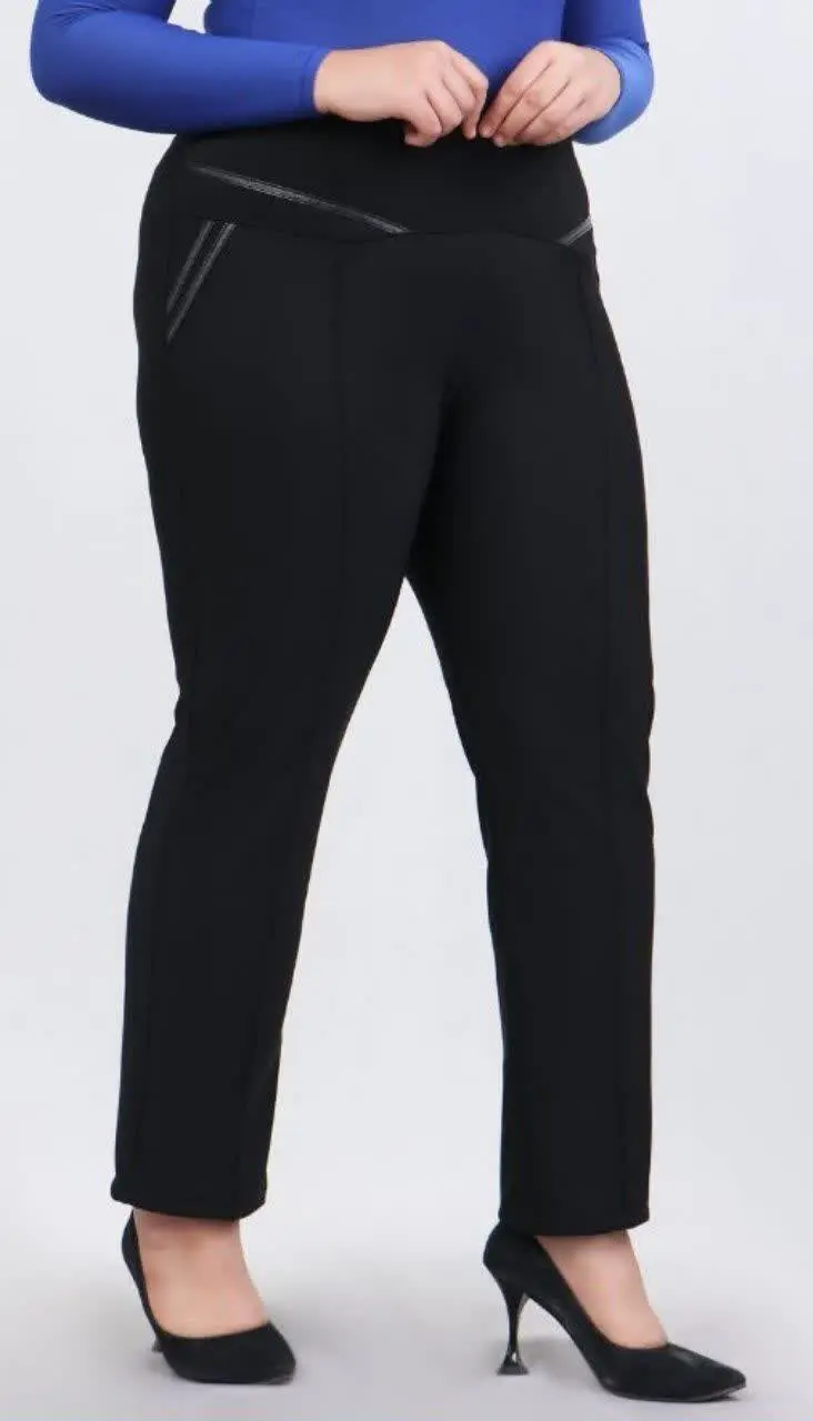 شلوار راسته مشکی ‌جلو خط دار
